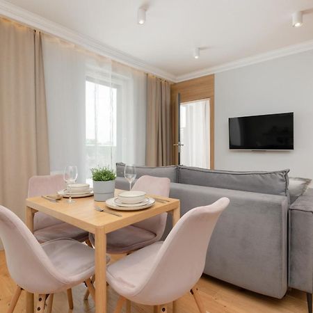 Apartament Z Tarasem W Centrum Swinoujscia By Noclegi Renters Swinoujscie Luaran gambar