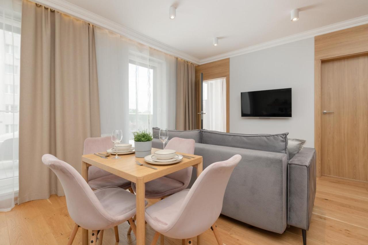 Apartament Z Tarasem W Centrum Swinoujscia By Noclegi Renters Swinoujscie Luaran gambar