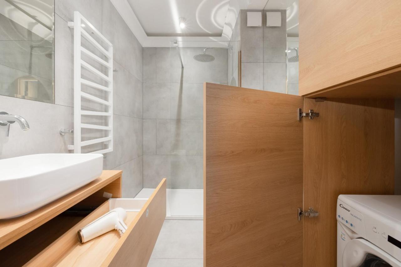 Apartament Z Tarasem W Centrum Swinoujscia By Noclegi Renters Swinoujscie Luaran gambar